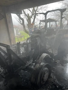 Yığılca’da Yangın: Araçlar Zarar Gördü