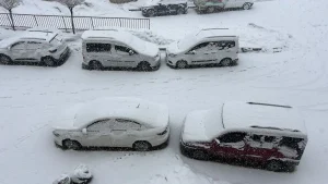 Yüksekova Beyaza Büründü