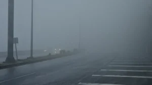 Zonguldak’ta Yoğun Sis Sürücüleri Zorladı