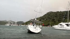 Bodrum’da Fırtına Zarar Verdi