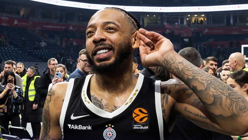 EuroLeague’de mart ayının MVP’si Carlik Jones