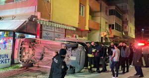 Makas faciaya yol açıyordu! 5 araca çarpıp takla attı