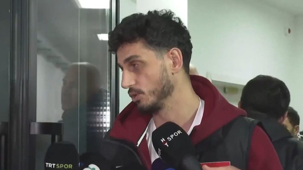 Samet Akaydin: Ağlamamak için zor tuttum kendimi