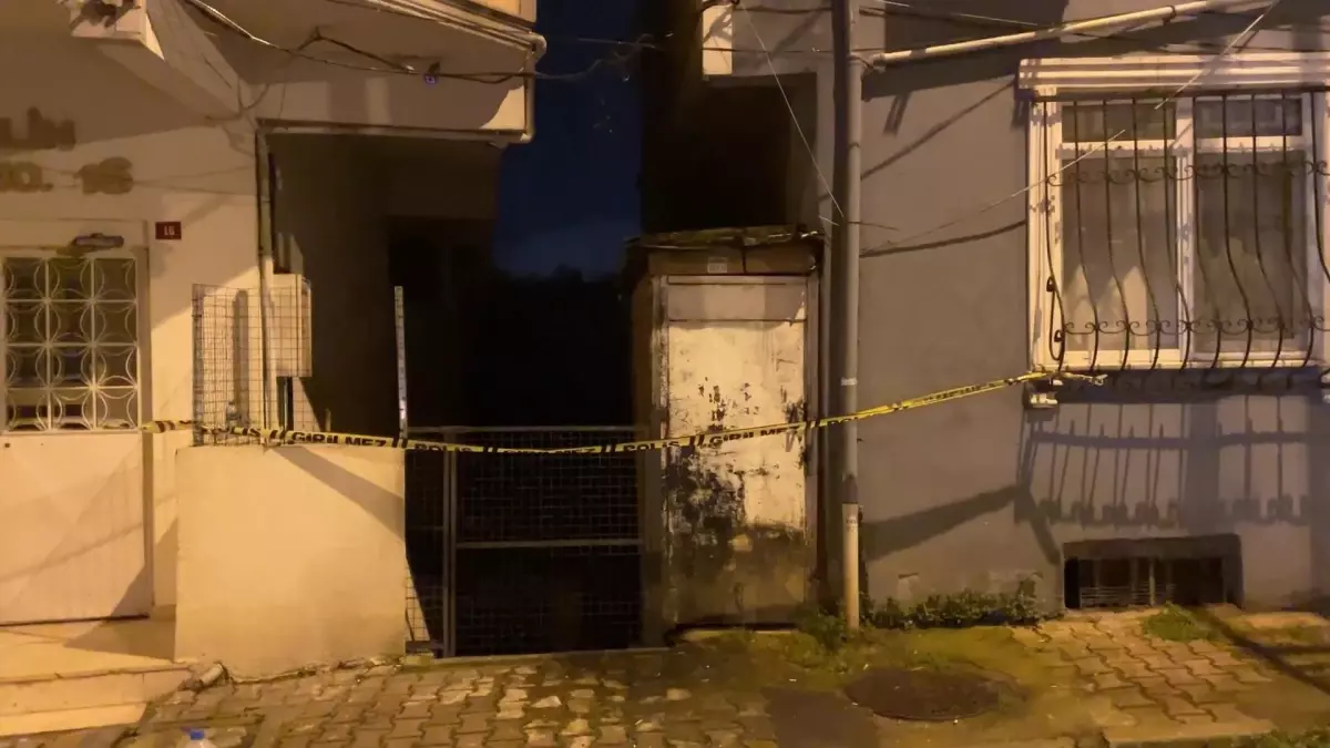 Sarıyer’de Toprak Kayması: 6 Bina Tahliye Edildi