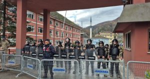 Zonguldak’taki gergin meclis birleşimi CHP’liler katılmadan yapıldı